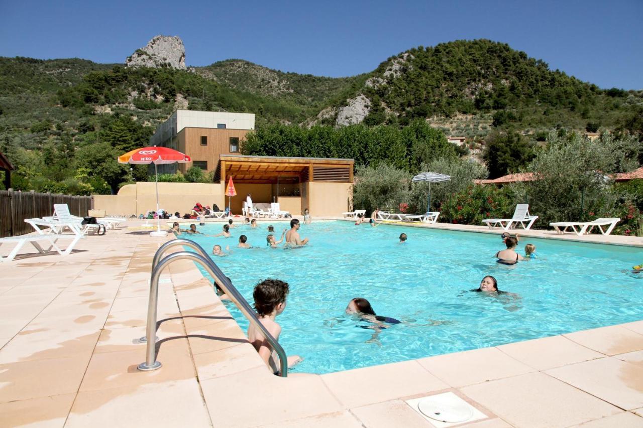 La Fontaine D'Annibal Hotel Buis-les-Baronnies Exterior foto